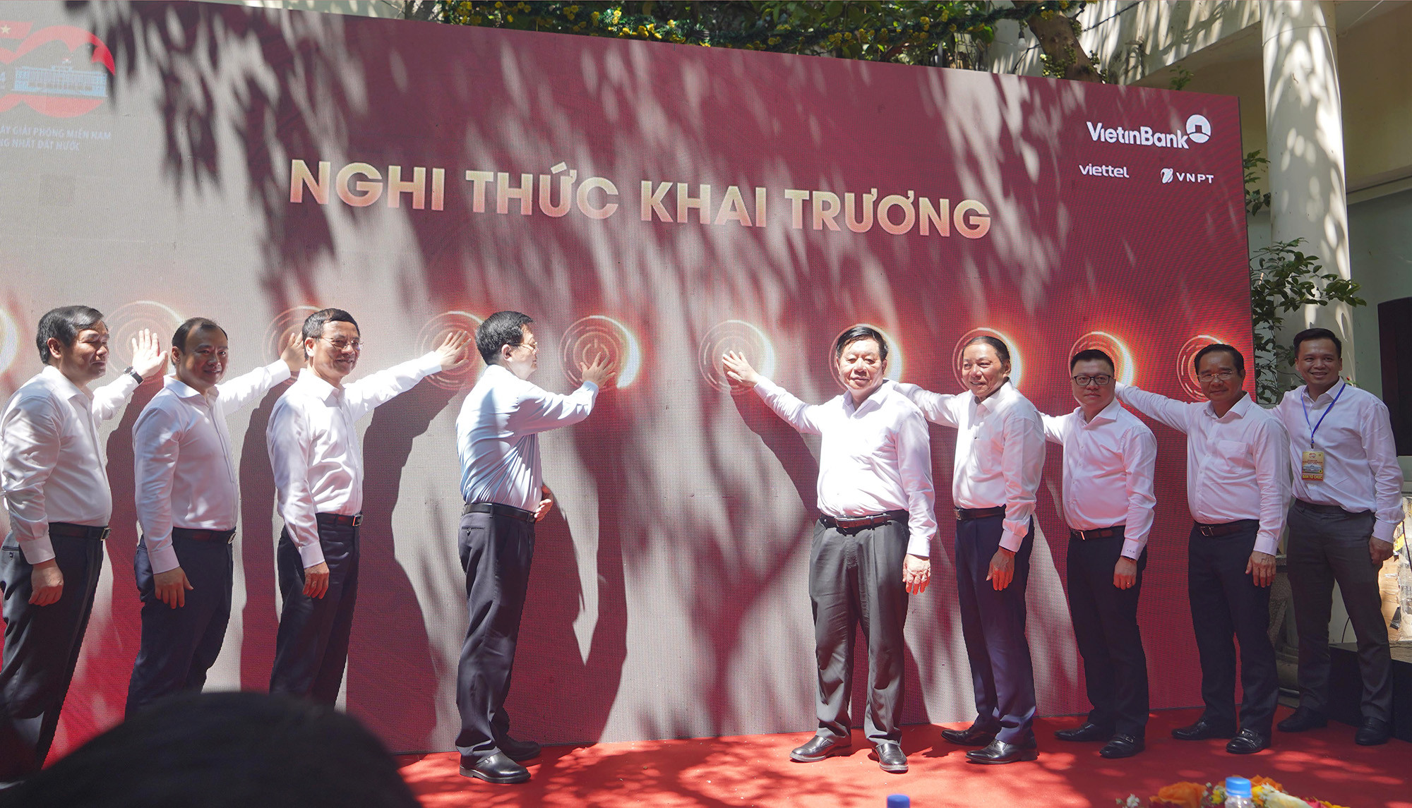 Ra mắt Trung tâm Báo chí phục vụ Lễ kỷ niệm 50 năm Giải phóng miền Nam