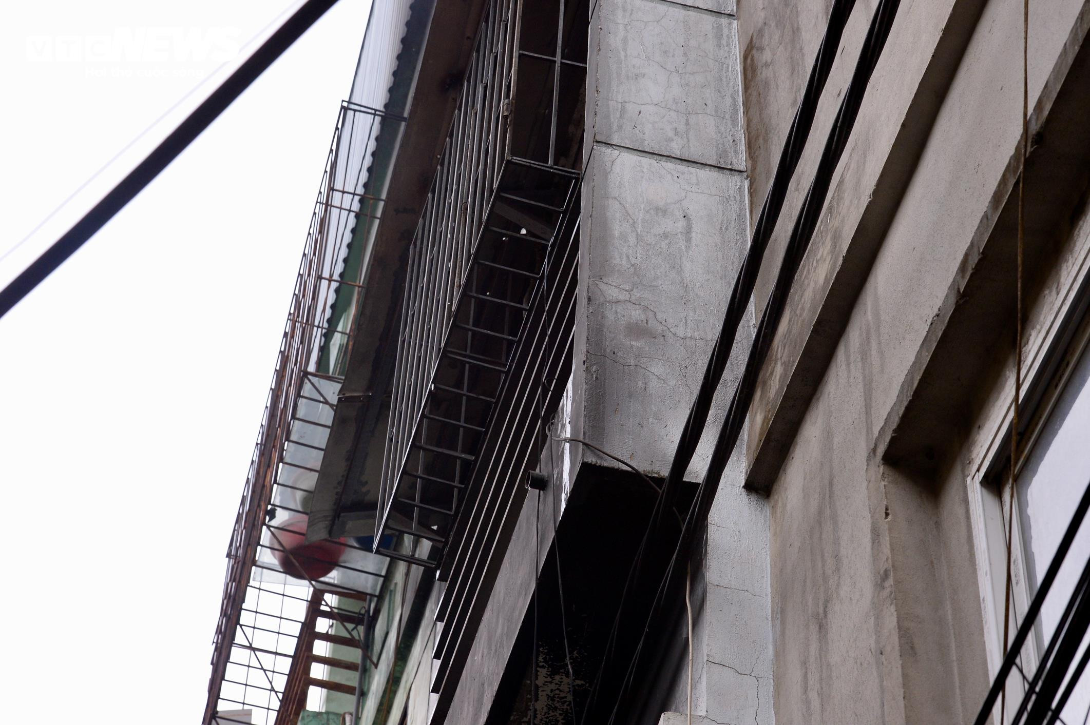 Chủ tịch Hà Nội chỉ đạo công an điều tra nguyên nhân vụ cháy nhà 3 người chết