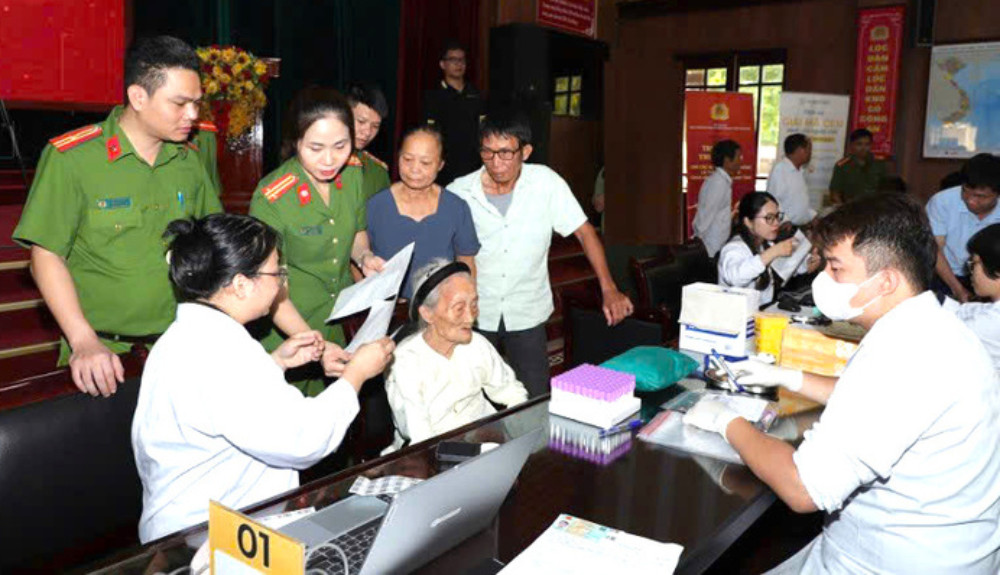 Mẹ Việt Nam anh hùng khắc khoải hy vọng tìm con liệt sĩ qua dữ liệu ADN