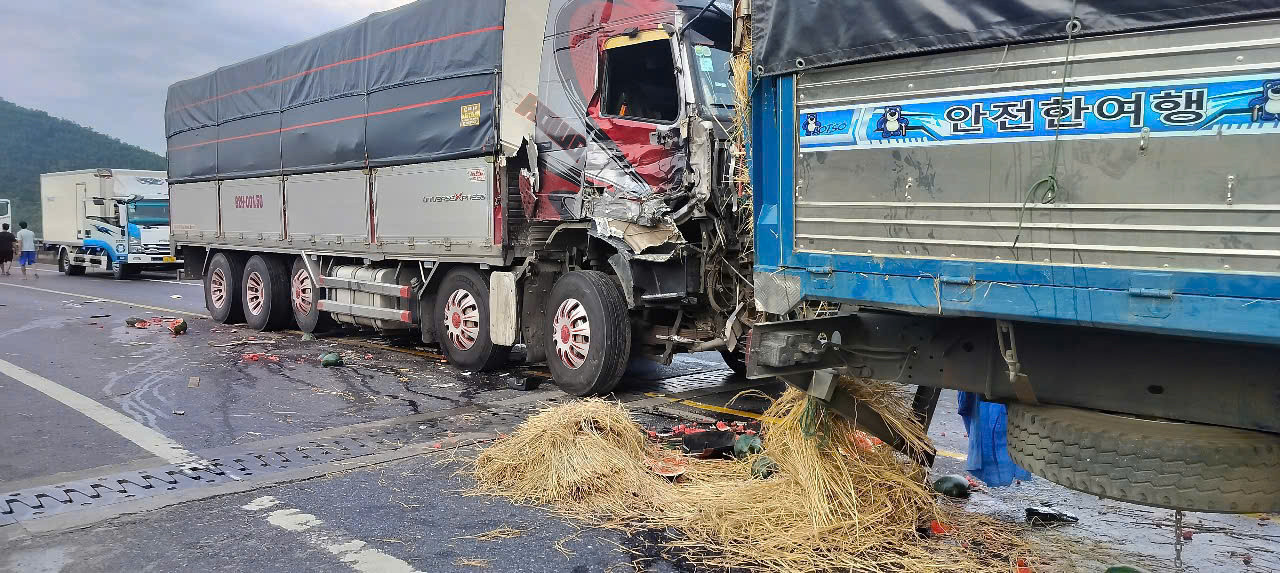 Tài xế xe tải vượt ẩu gây tai nạn liên hoàn trên tuyến La Sơn - Túy Loan