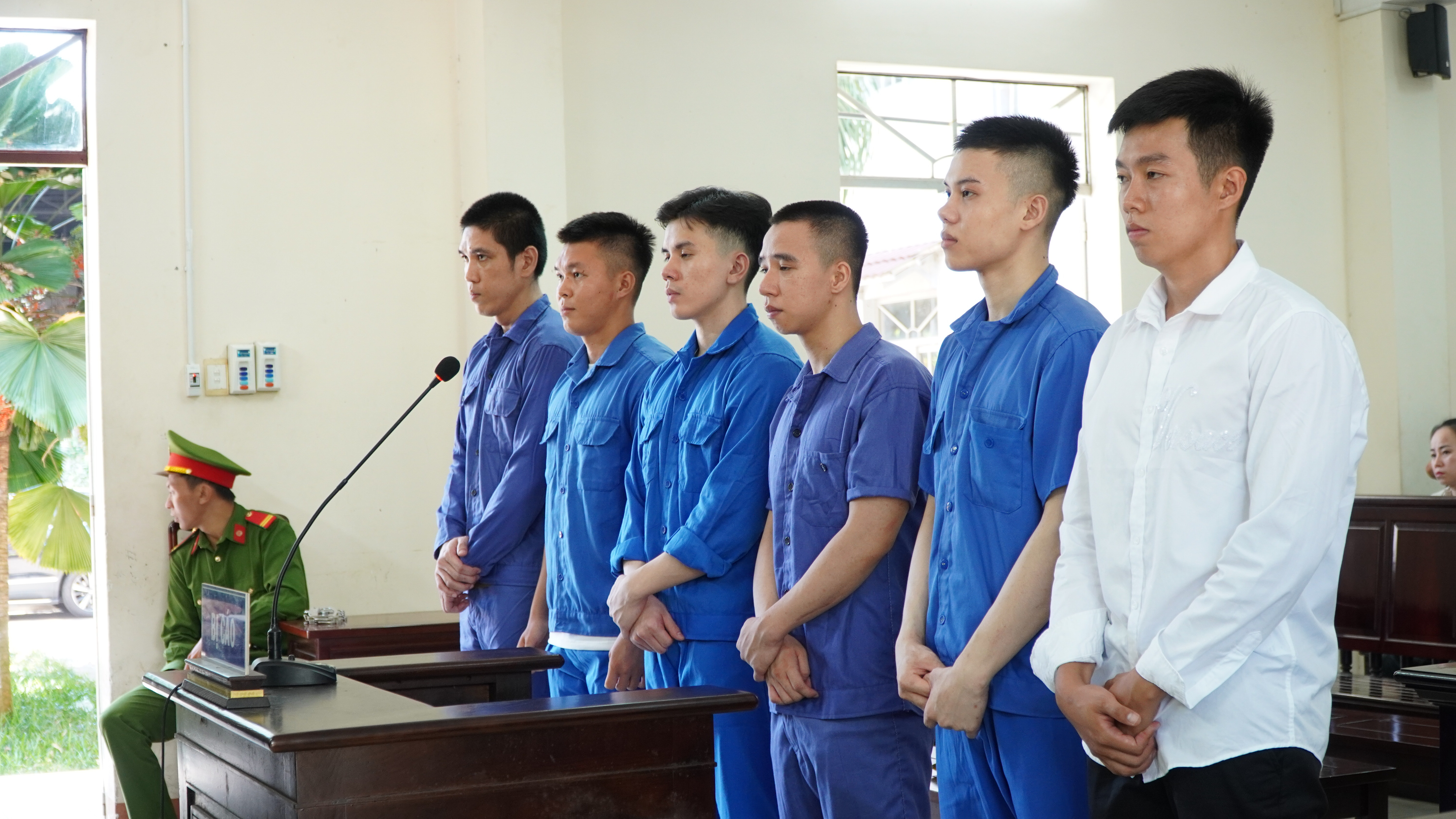 6 cầu thủ CLB Bà Rịa - Vũng Tàu 'bán độ' lãnh án 38 năm tù