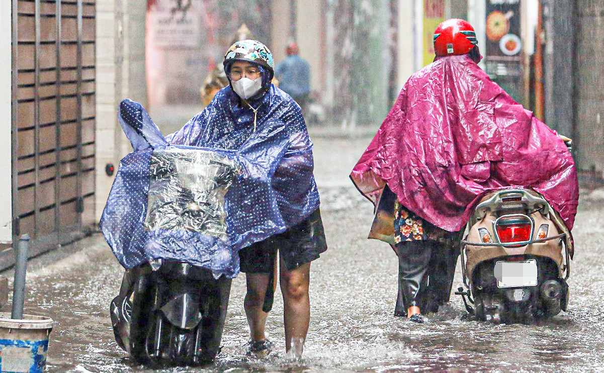 Ngày mai, Bắc Bộ và Bắc Trung Bộ hứng đợt mưa rất lớn, có nơi trên 150mm