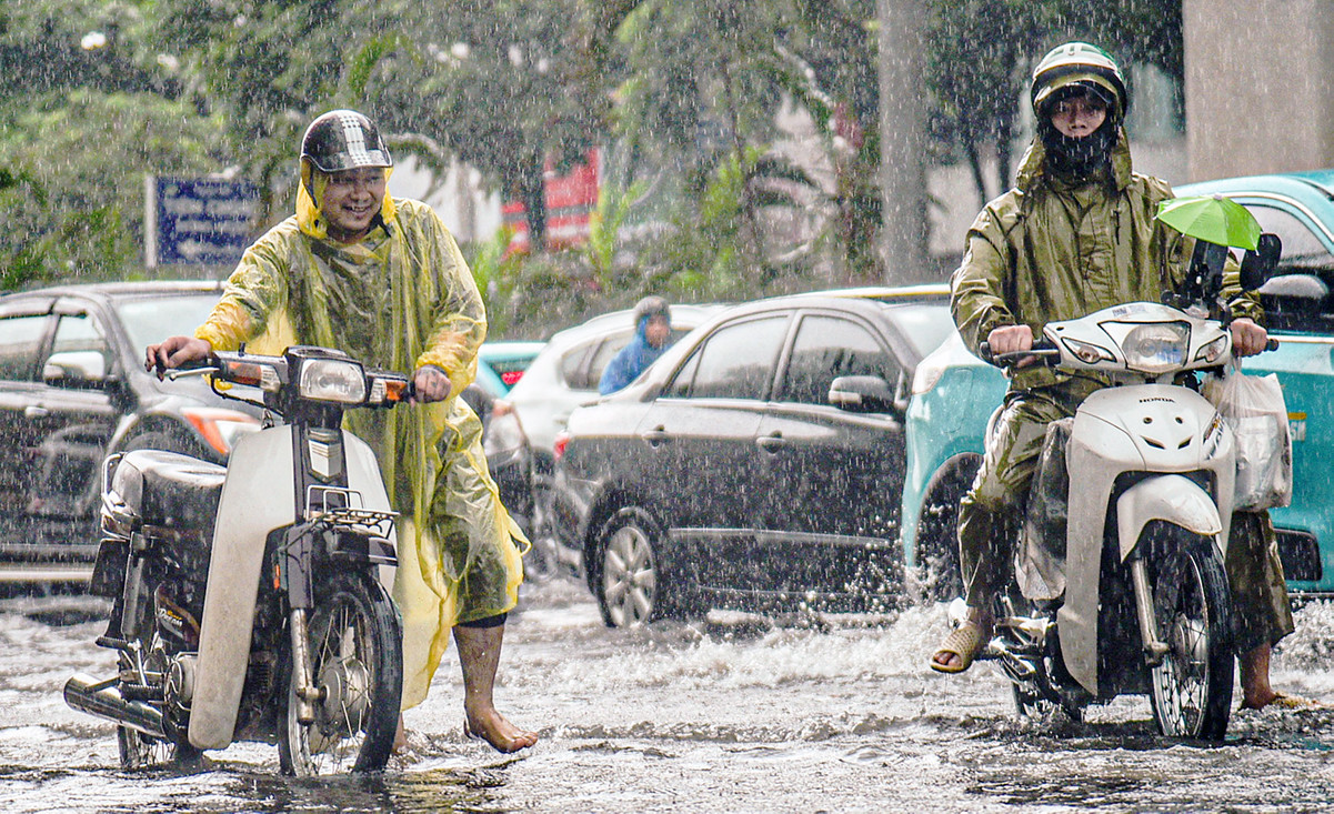 Đón không khí lạnh tăng cường, Bắc và Trung Bộ mưa lớn, đề phòng lũ quét