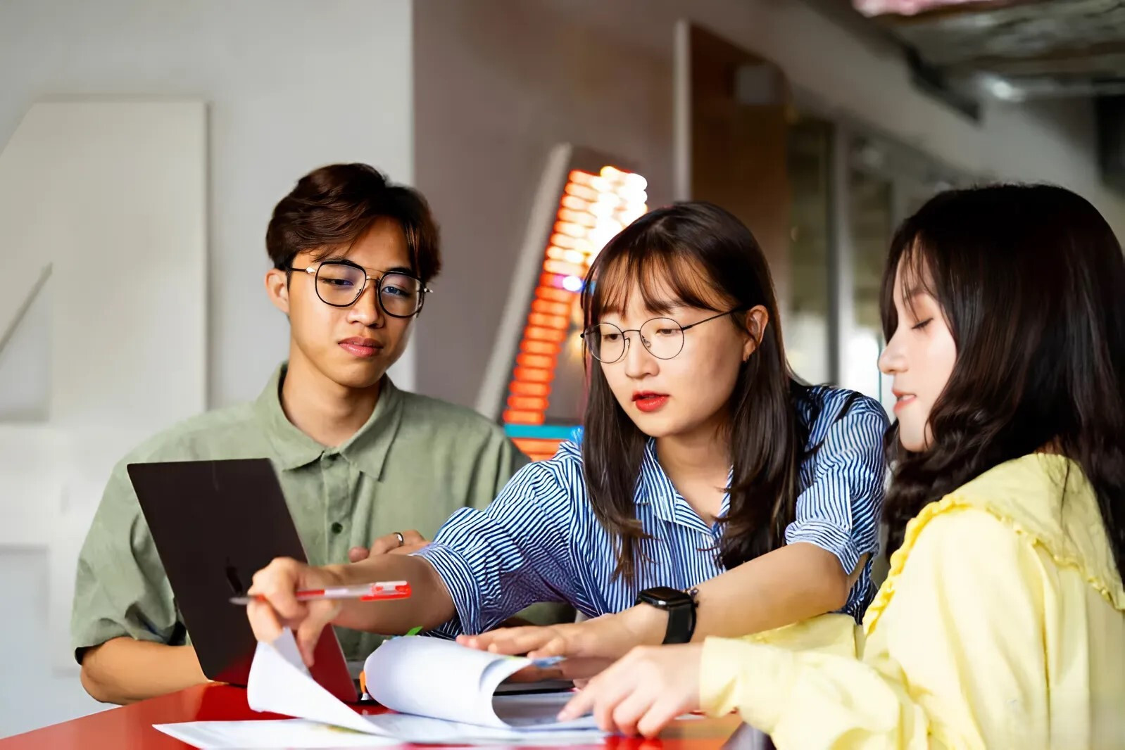 Học phí các trường kinh tế, cao nhất 230 triệu đồng/năm