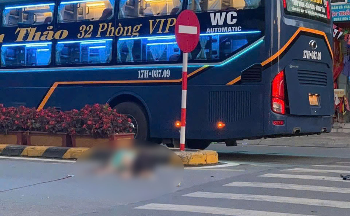 Xe khách tông xe máy tại ngã tư, một người tử vong