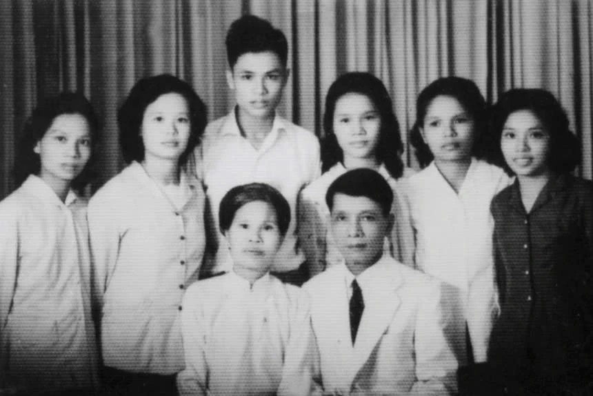 Vị giáo sư nào có 6 người con là GS, PGS và 3 con rể làm tướng lĩnh quân đội?