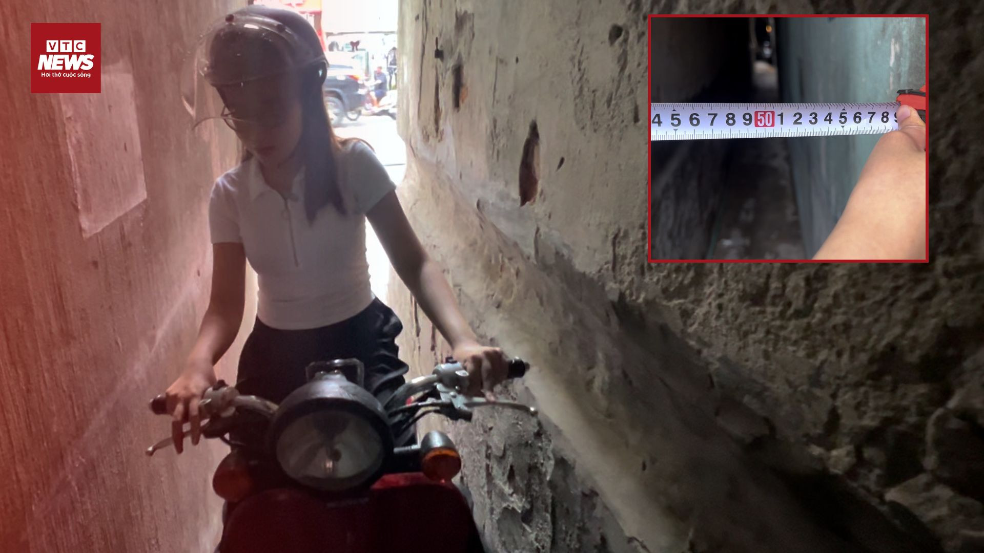 Chuyện thật như đùa: Ở trung tâm Hà Nội, muốn về nhà phải đục tường đưa xe vào