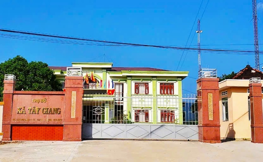 Tạm đình chỉ công tác một Chủ tịch xã tại Bình Định 