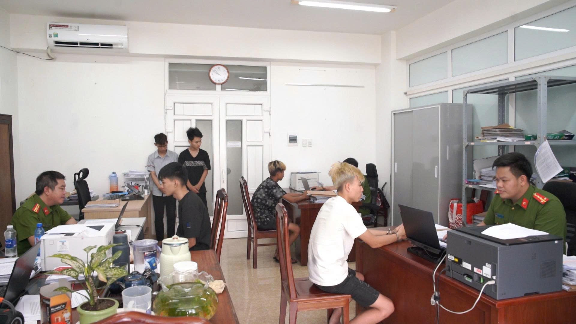 Bắt nhóm 'tuổi teen' trộm xe máy liên tỉnh