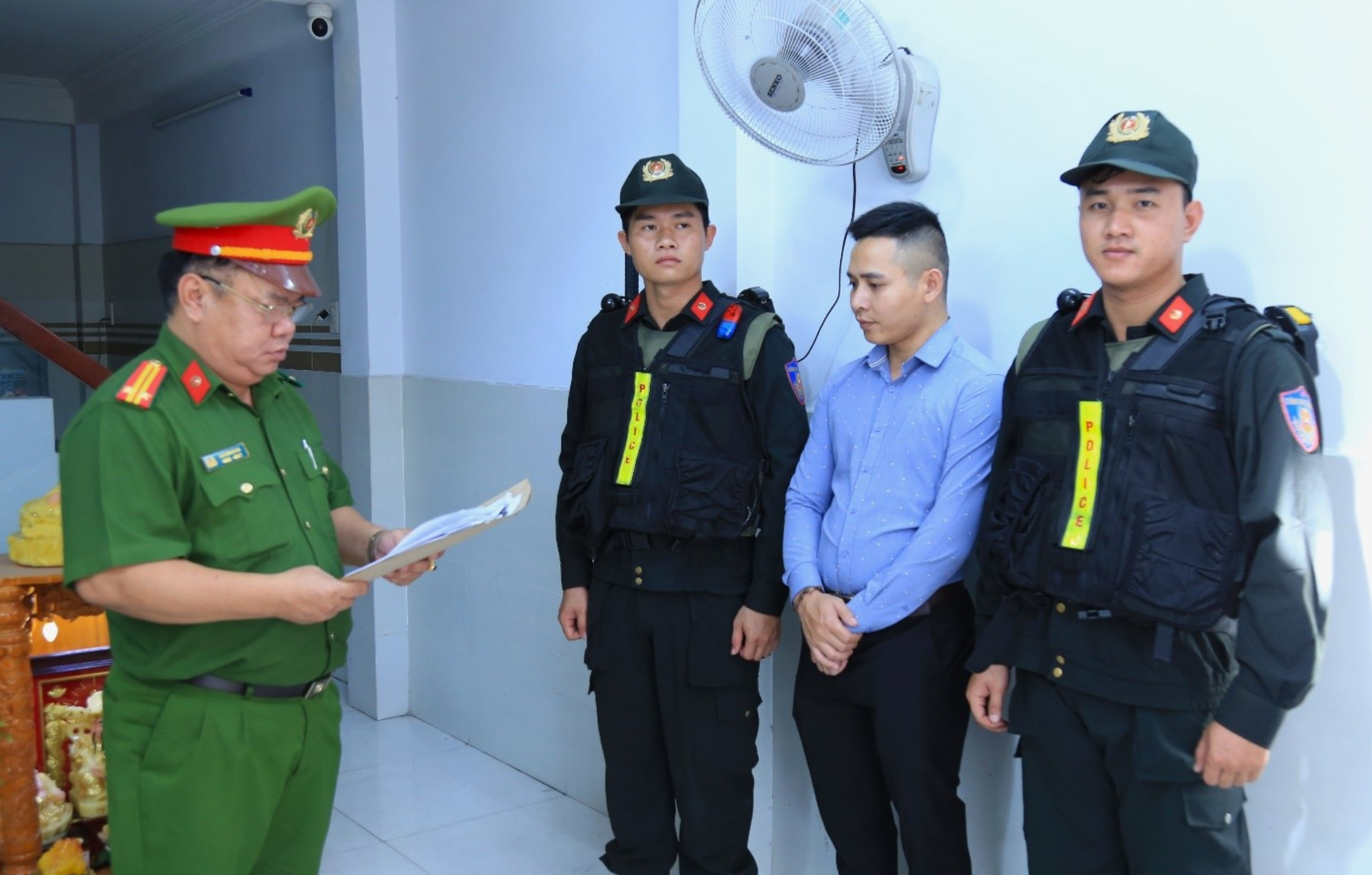 Tạm giữ giám đốc doanh nghiệp sản xuất, buôn bán phân bón giả ở Đồng Nai