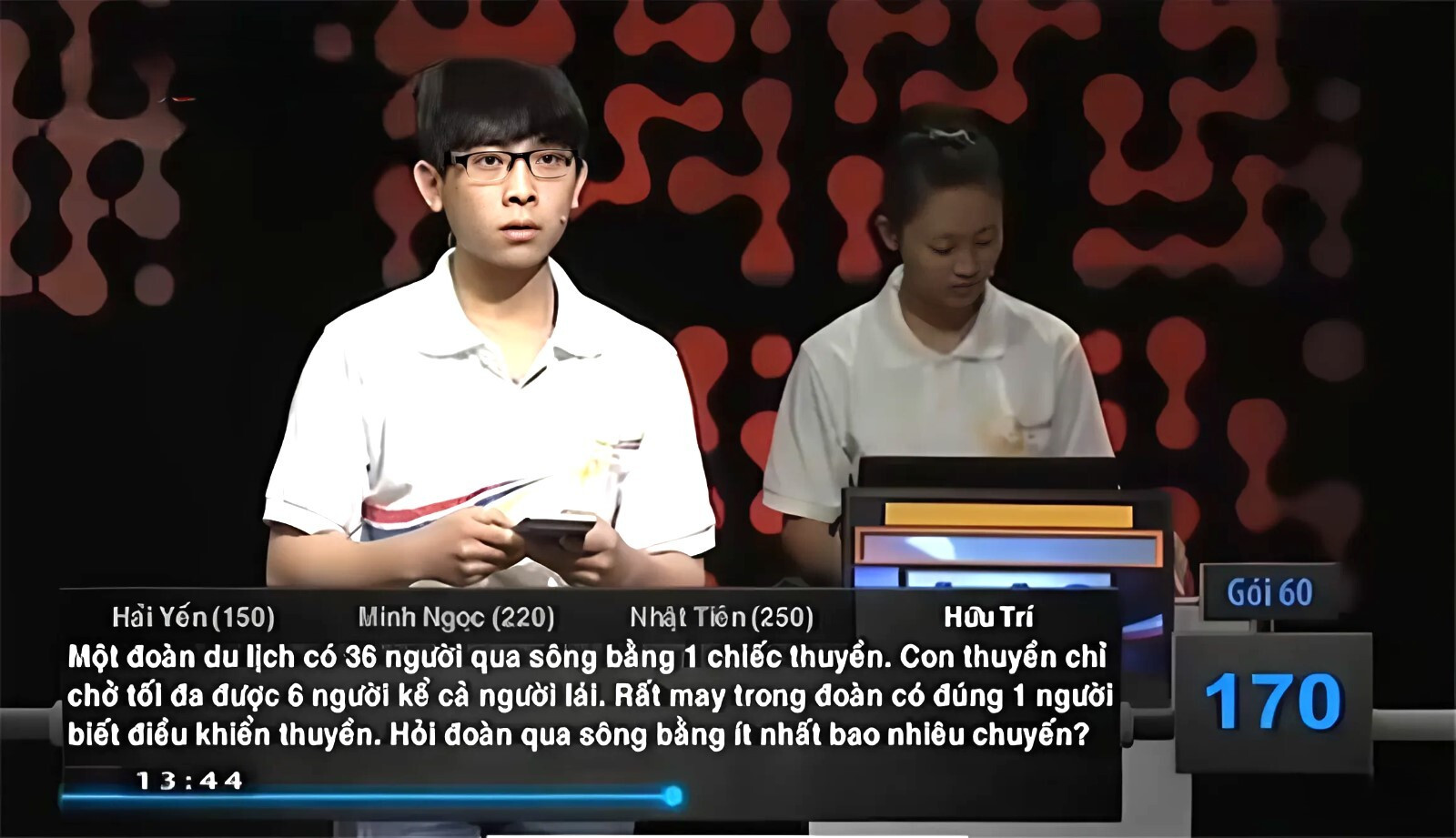 Bài toán 'chở người sang sông' làm khó cả 4 thí sinh Đường lên đỉnh Olympia