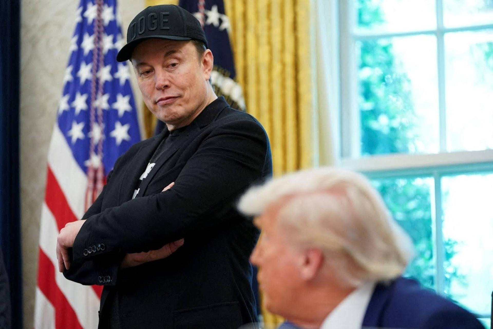 Elon Musk xóa bài viết nói ông Trump liên quan hồ sơ mại dâm