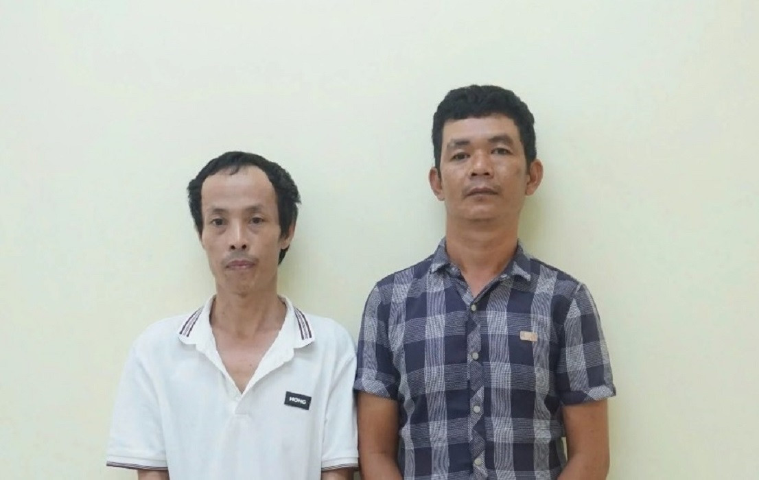 Bắt 2 kẻ phát tin xuyên tạc về nguyên Giám đốc Công an TP.HCM