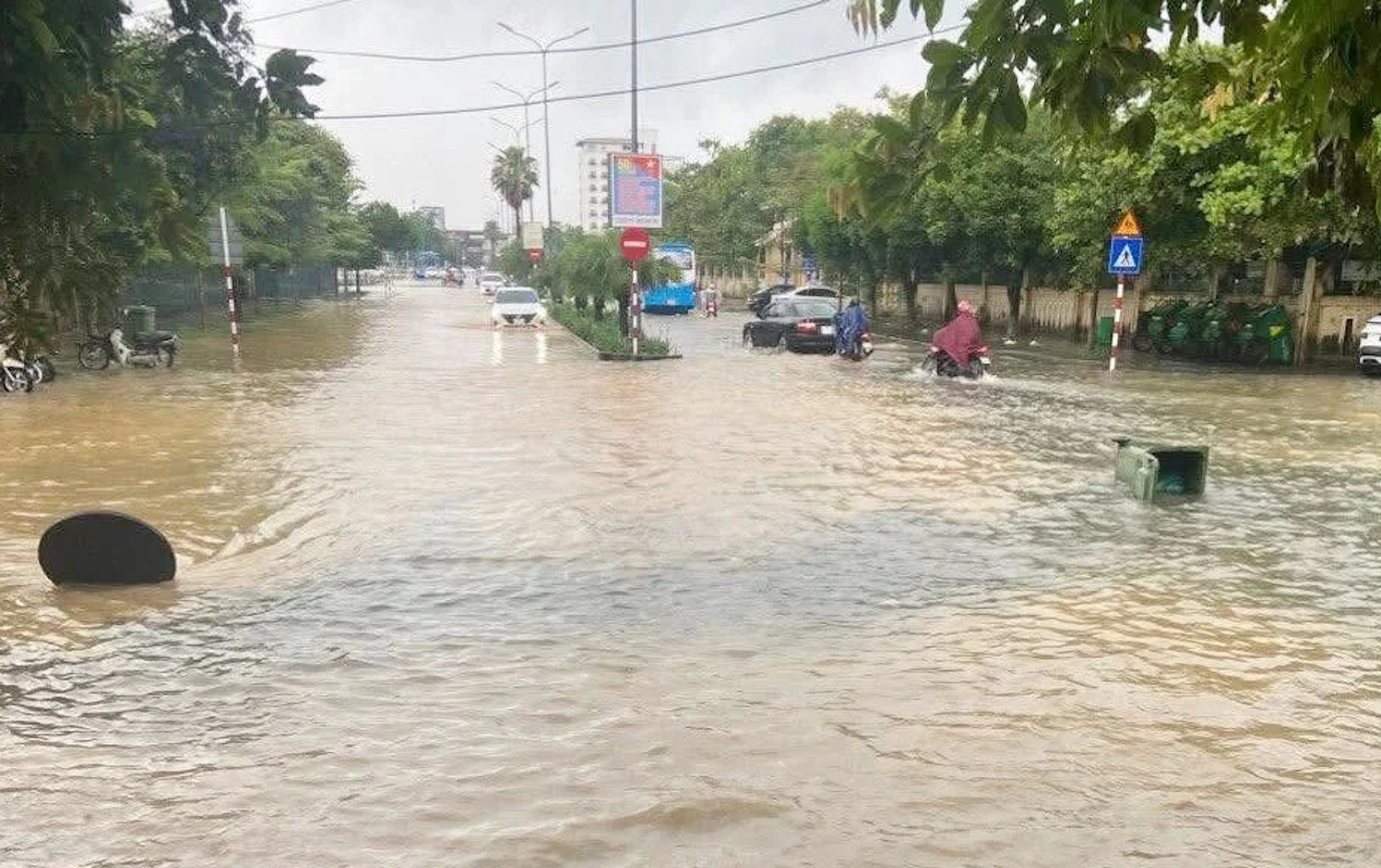 Bão số 1 áp sát, các tỉnh miền Trung kích hoạt biện pháp ứng phó