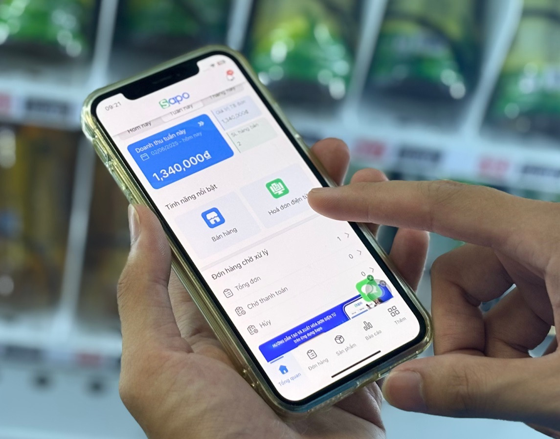 Điện thoại thành máy tính tiền, hộ kinh doanh dễ dàng tuân thủ quy định thuế