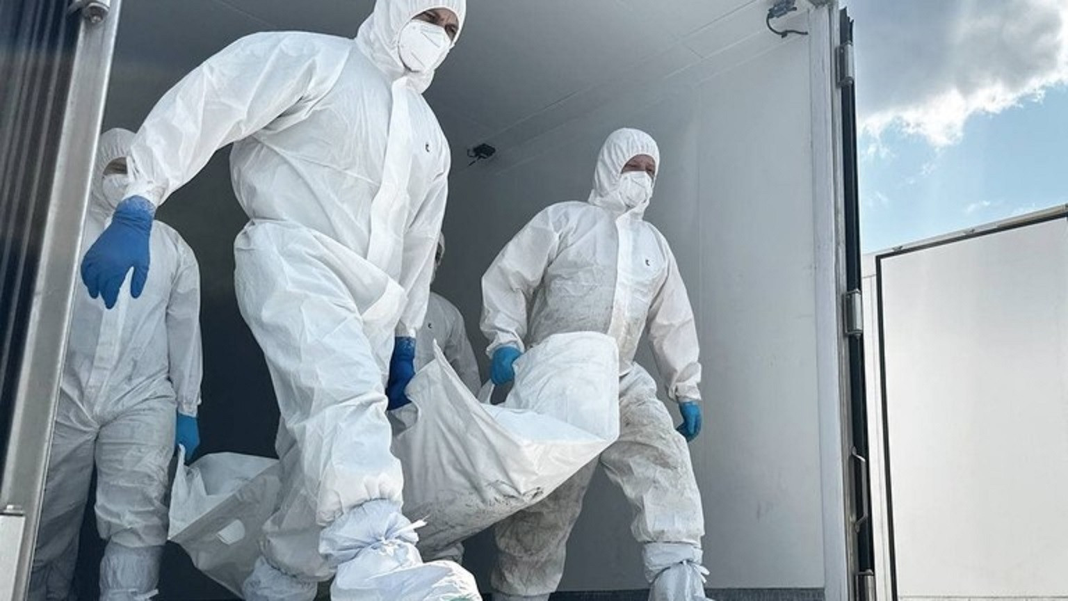 Nga-Ukraine hoàn tất thỏa thuận trao trả thi thể hơn 6.000 binh sĩ 