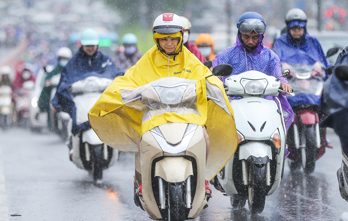 Dự báo thời tiết 10 ngày tới: Nắng nóng không lâu, miền Bắc lại mưa dông kéo dài