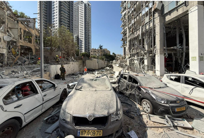 Quân đội Israel được lệnh 'tăng cường tấn công' vào Iran