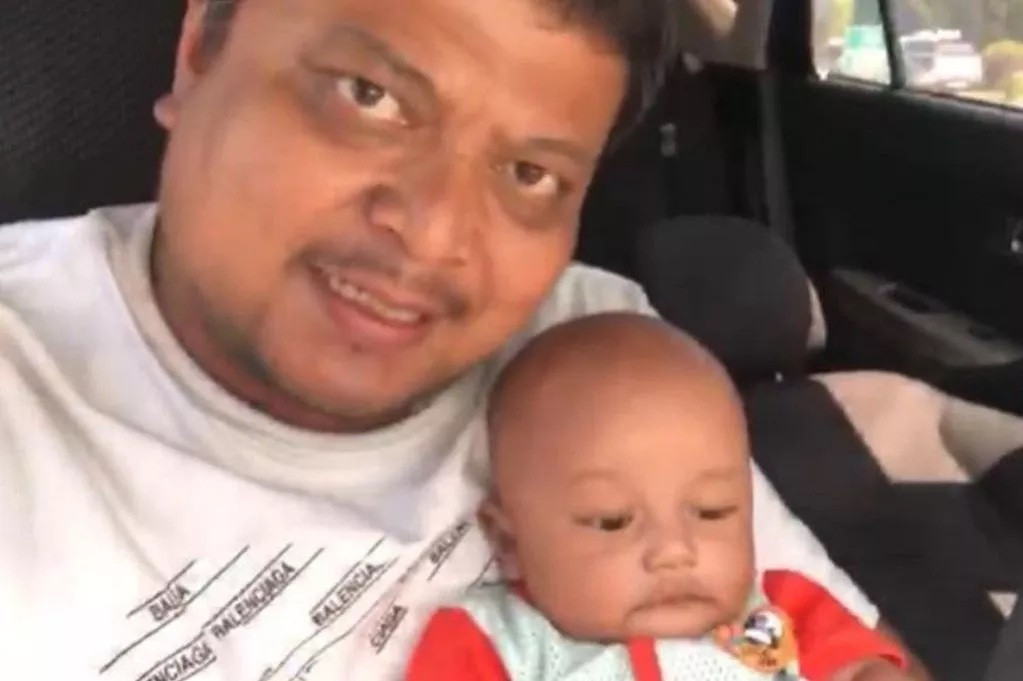 Em bé 3 tháng tuổi chết thương tâm khi cha lên cơn đau tim, ngã đè lên người