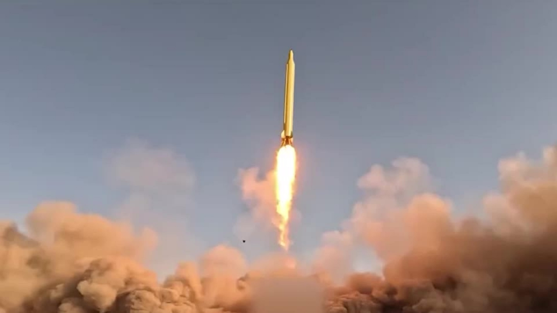 Khoảnh khắc tên lửa Iran ồ ạt tấn công Israel