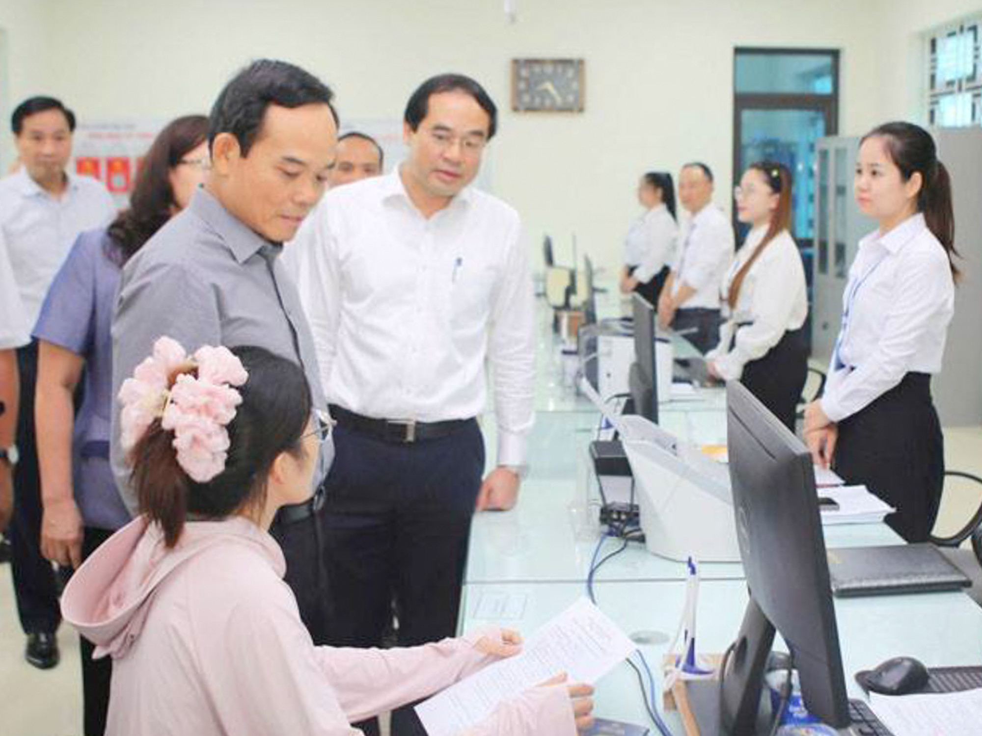 Gần 2.000 cán bộ Lào Cai, Yên Bái được xem xét giải quyết chế độ