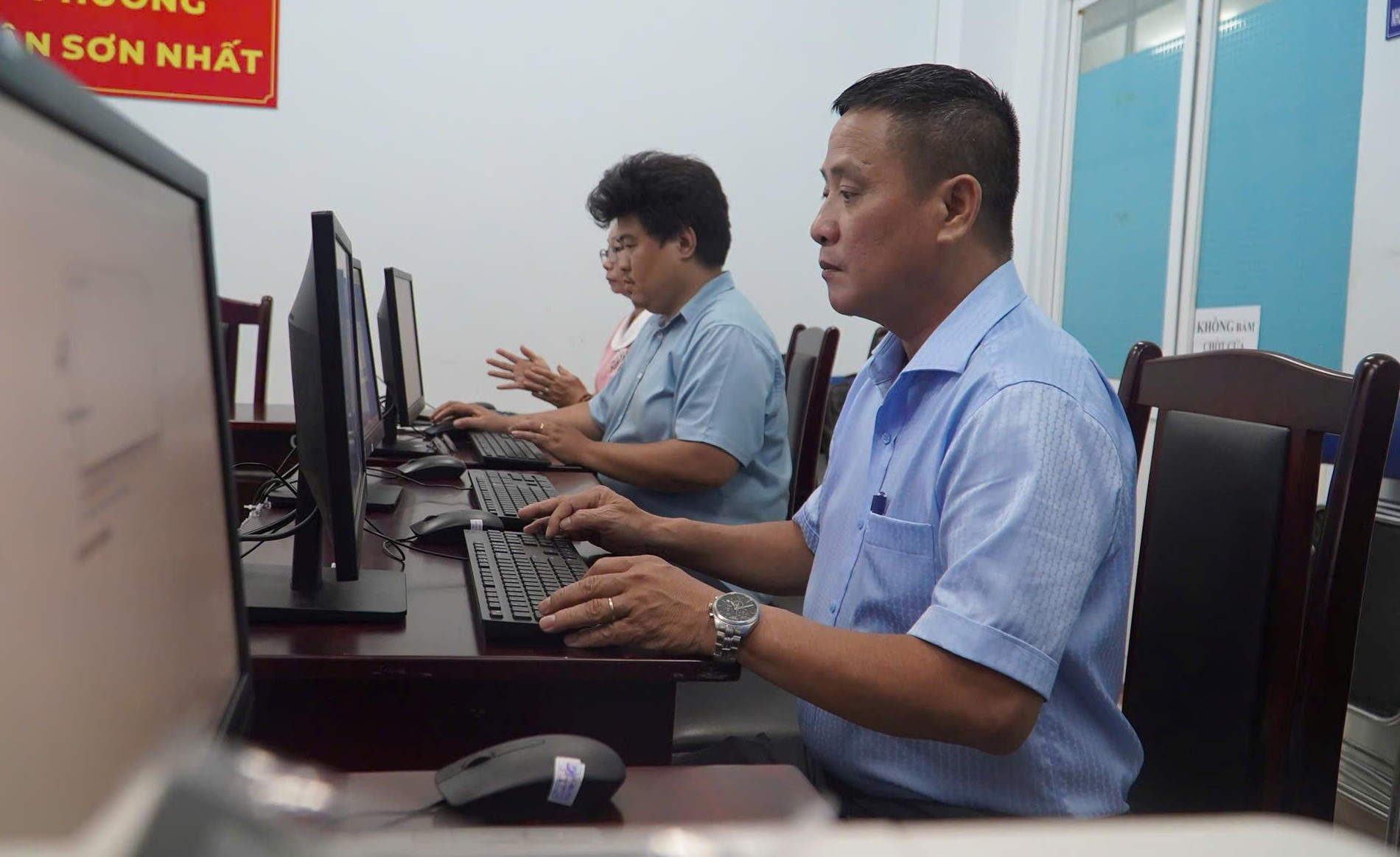 TP.HCM 'chạy thử' mô hình chính quyền 2 cấp tại 168 phường, xã, đặc khu mới