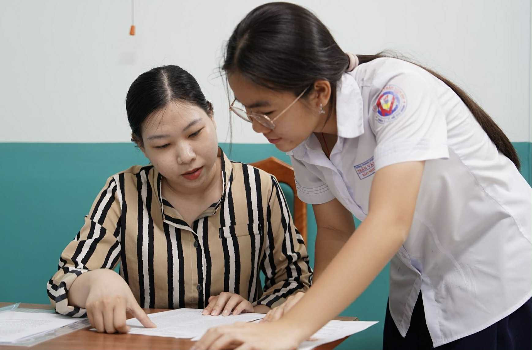 15 trường có điểm chuẩn lớp 10 giảm mạnh nhất TP.HCM