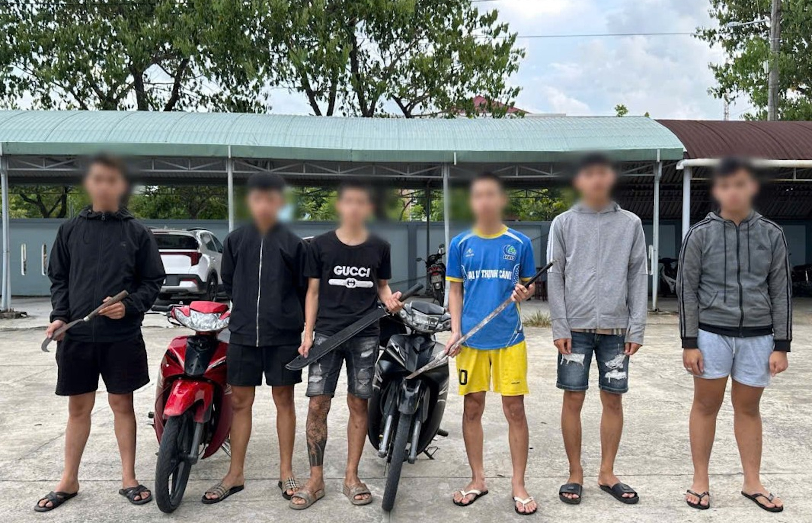 Bắt nhóm côn đồ dùng hung khí đánh trọng thương nam thiếu niên ở Đà Nẵng