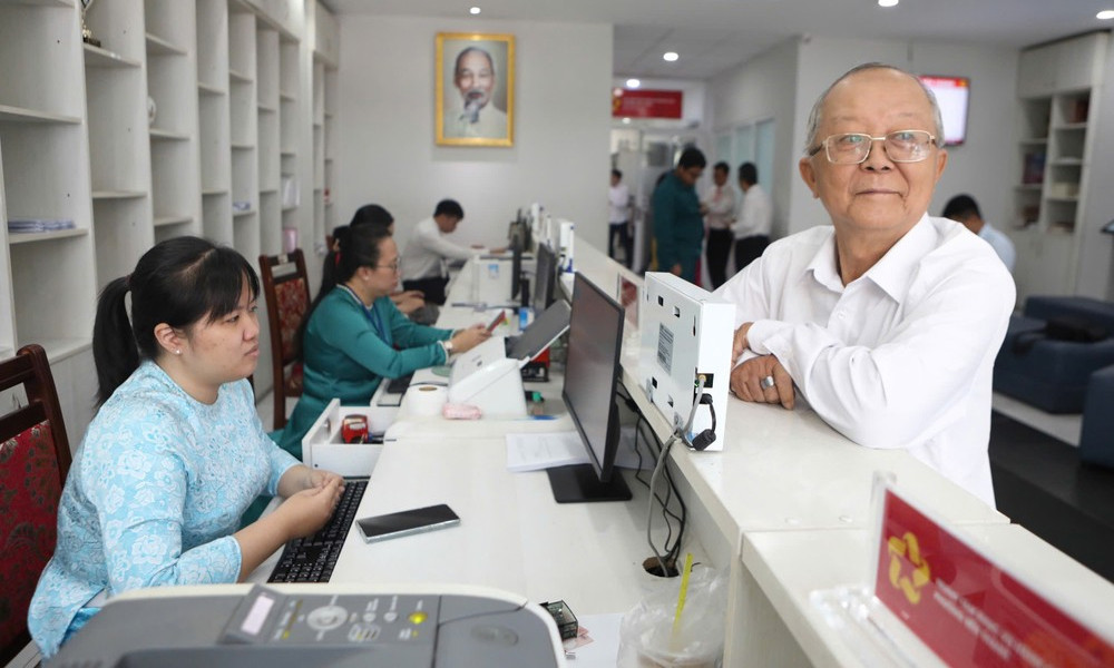 Áp dụng thống nhất chế độ tiền lương của công chức từ Trung ương đến cấp xã 