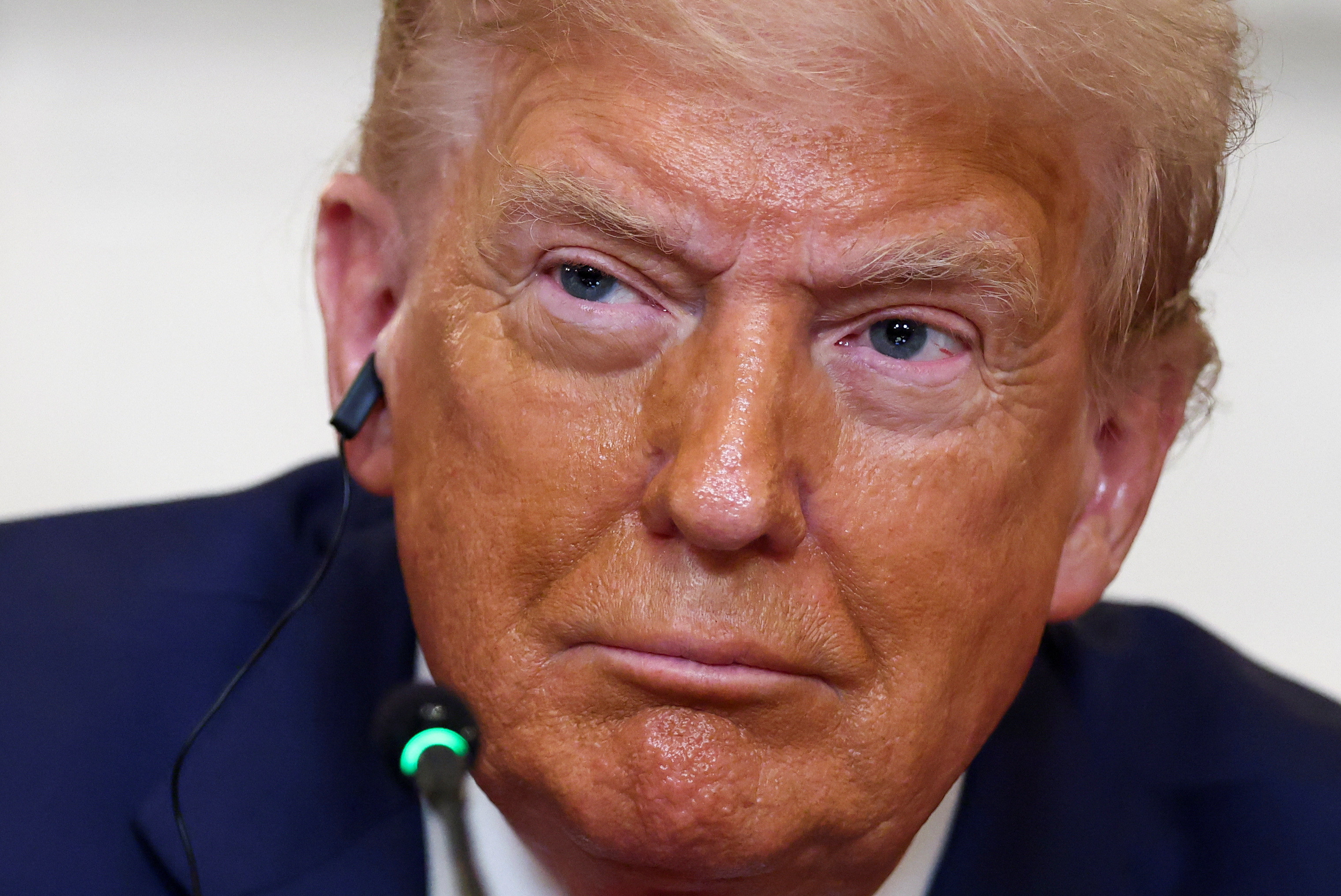 Ông Trump thông báo áp thuế 50% với Brazil, 7 nước khác từ 20% trở lên