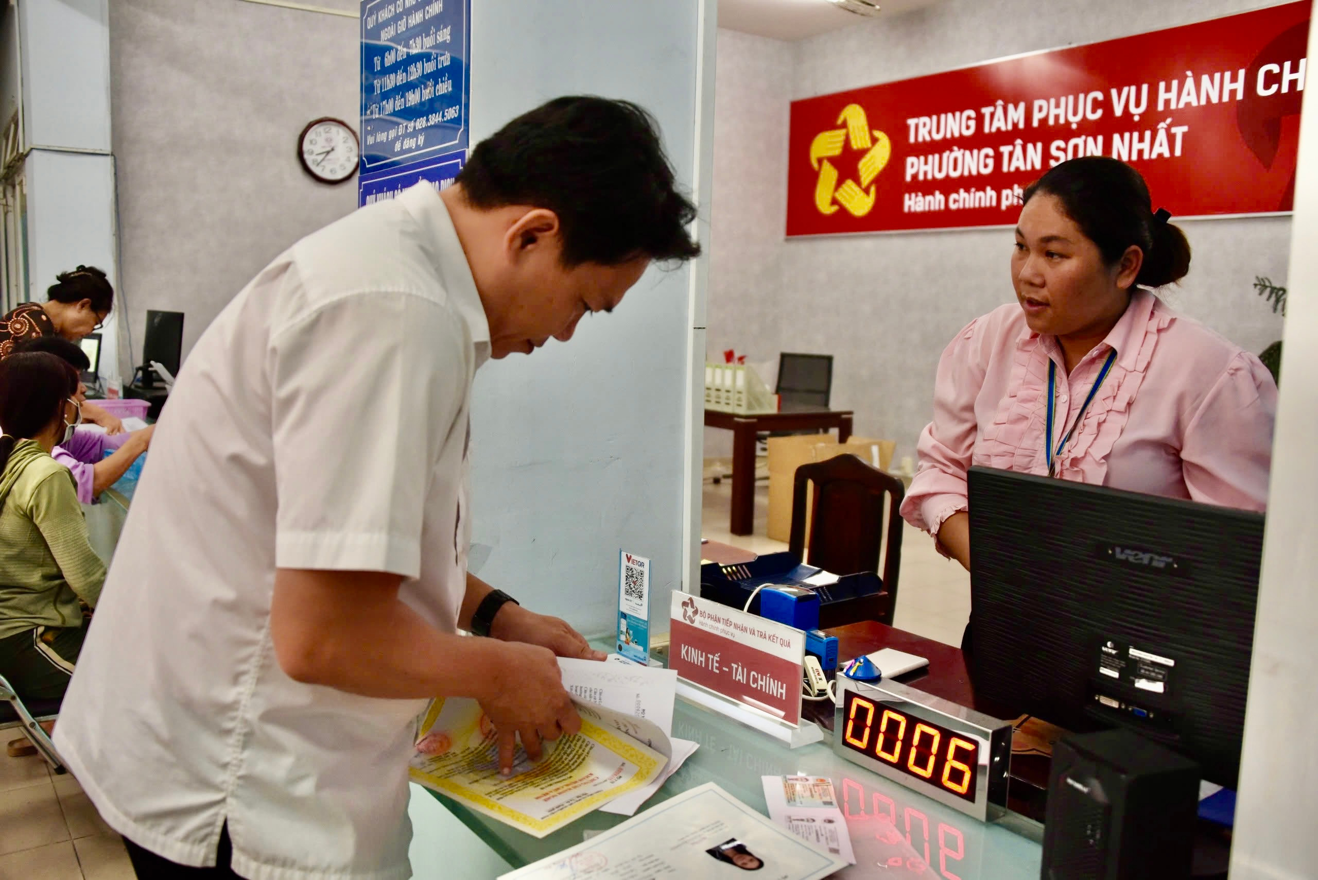 Sau 2 tuần sáp nhập, TP.HCM không ghi nhận phản ánh tiêu cực thủ tục hành chính