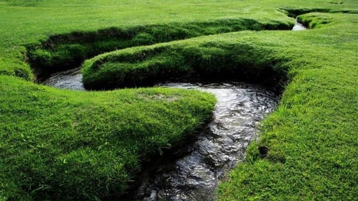 Có thể bạn chưa biết: Dòng sông hẹp nhất thế giới chỉ vài centimet