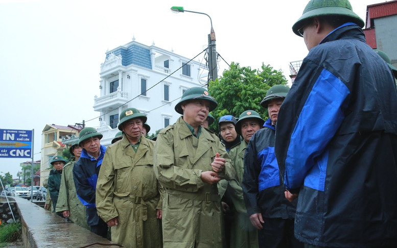 Phó Thủ tướng Trần Hồng Hà: Đặc biệt chú ý triều cường cùng thời điểm bão đổ bộ 