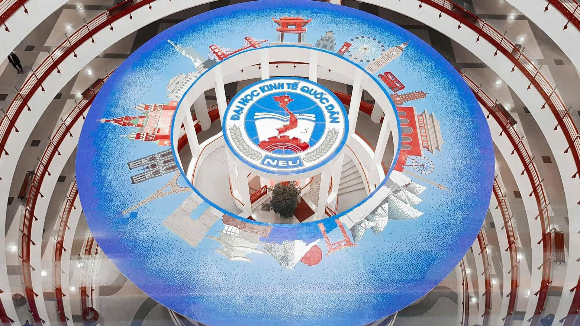 Đại học Kinh tế quốc dân tiếp tục hiến kế mục tiêu tăng trưởng hai con số