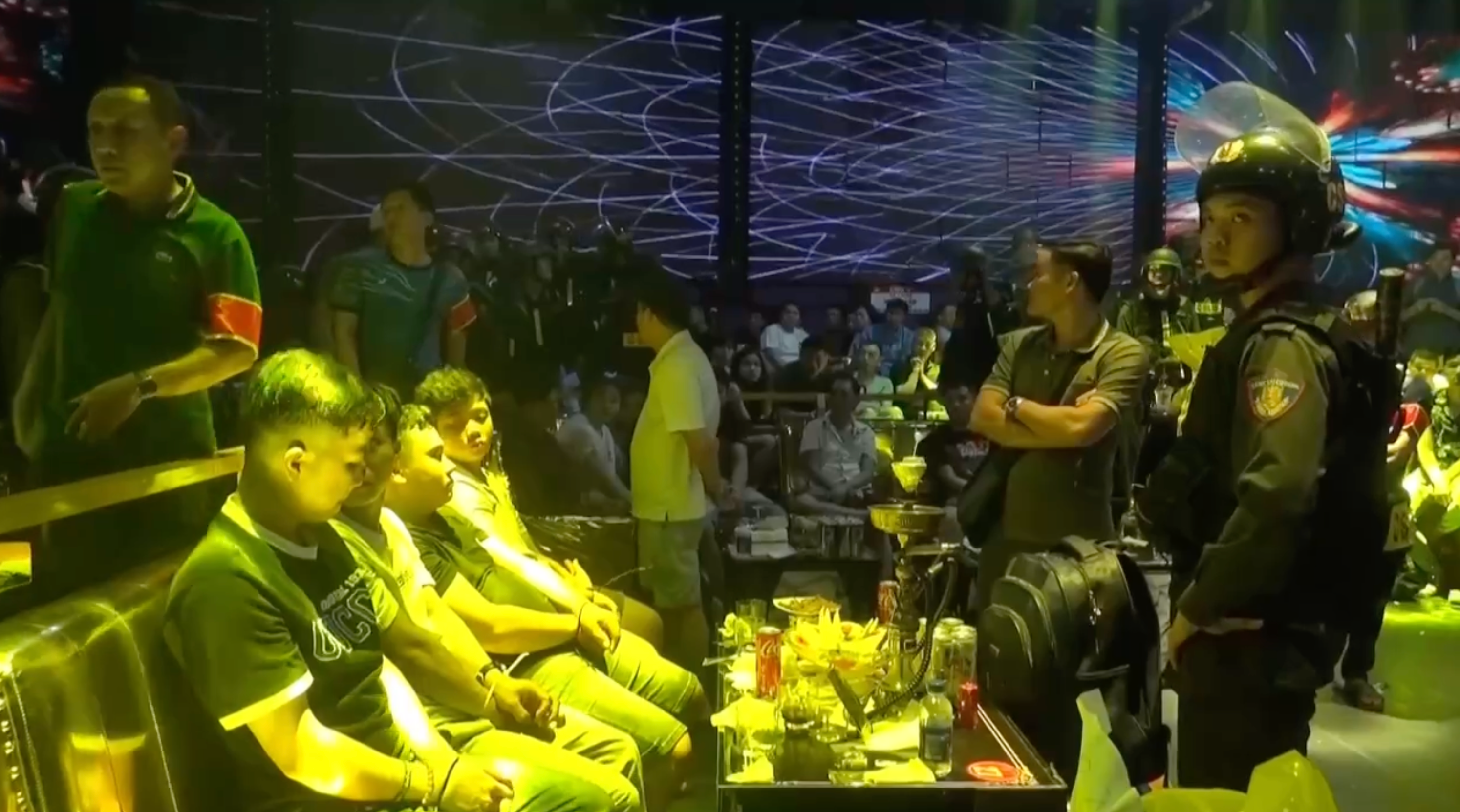 Khởi tố 247 người liên quan ma túy sau đột kích 3 quán bar tại TP.HCM 