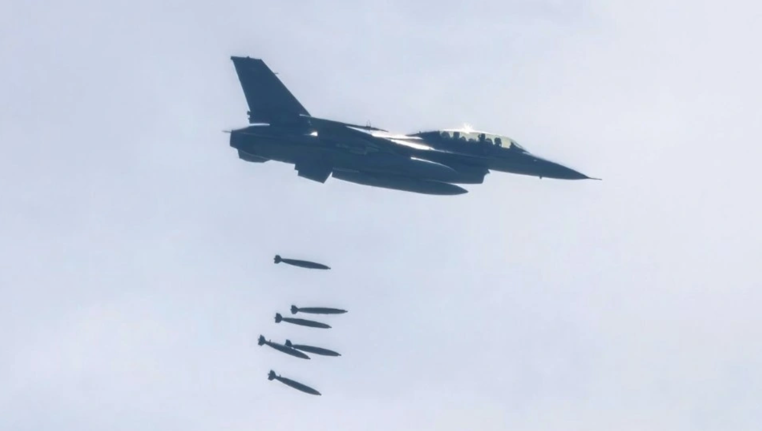 Chiến sự Thái Lan - Campuchia leo thang nguy hiểm: Giải pháp nào ngăn chặn?