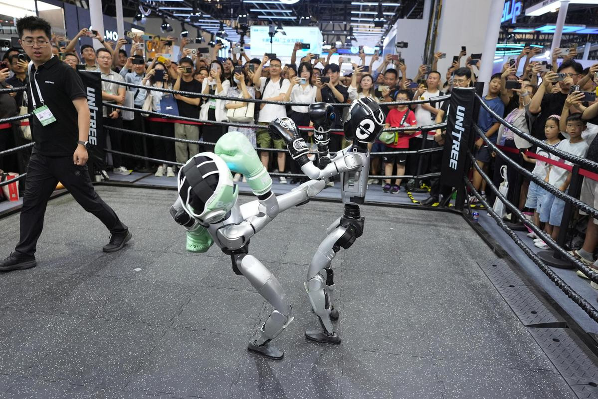 Công nghệ 27/7: Robot ‘đổ bộ’ Thượng Hải, màn trình diễn lớn chưa từng có