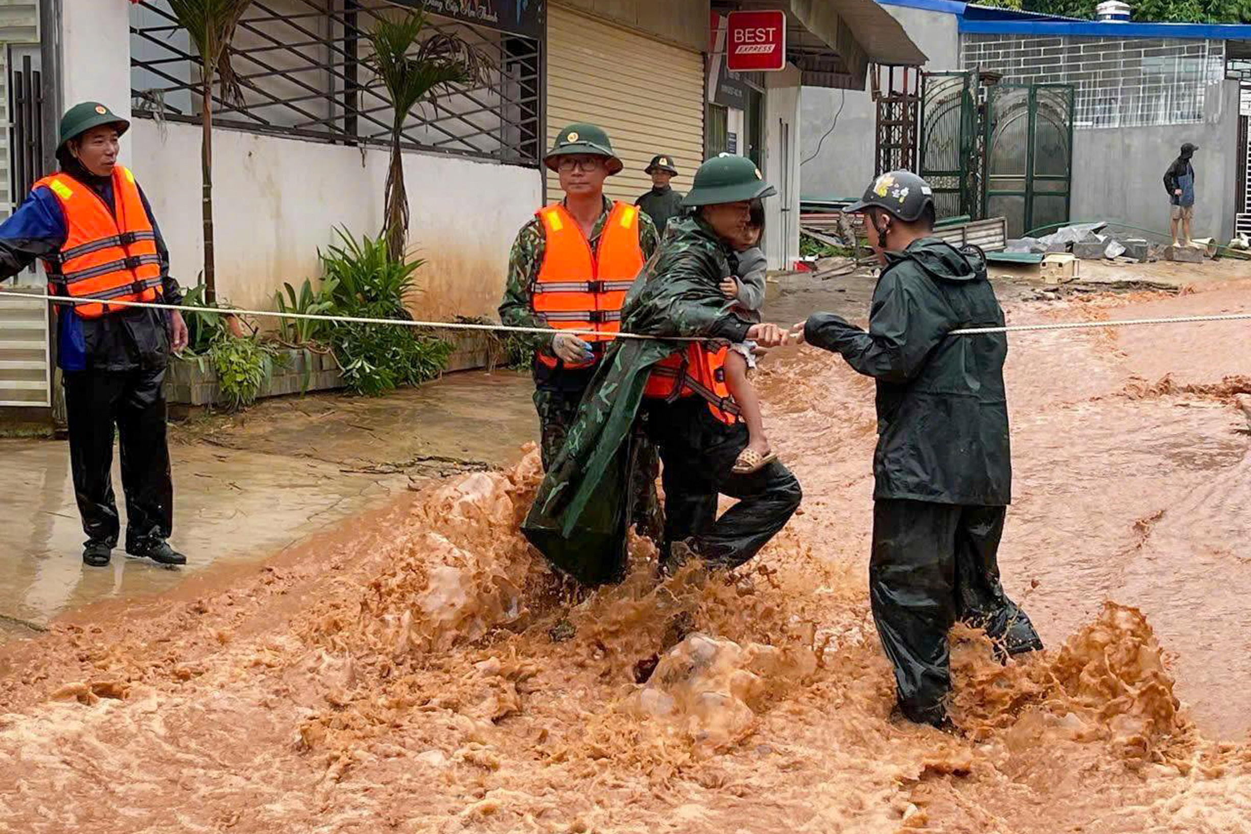 Lũ quét ở Điện Biên: 19 người thương vong và mất tích