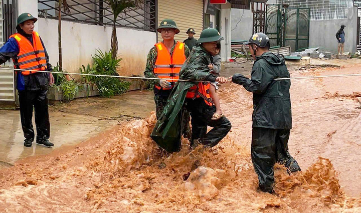 Cảnh báo lũ quét, sạt lở đất ở Điện Biên, Sơn La và dự báo thời tiết 10 ngày