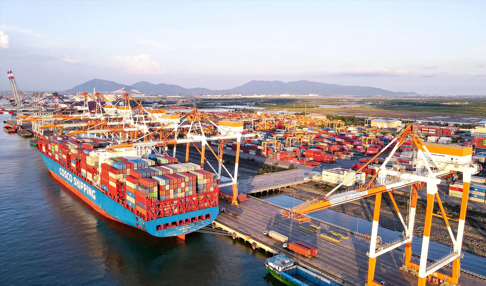 Đề xuất làm tuyến đường sắt nhanh kết nối trung tâm TP.HCM đến Cái Mép, Bàu Bàng, Cần Thơ