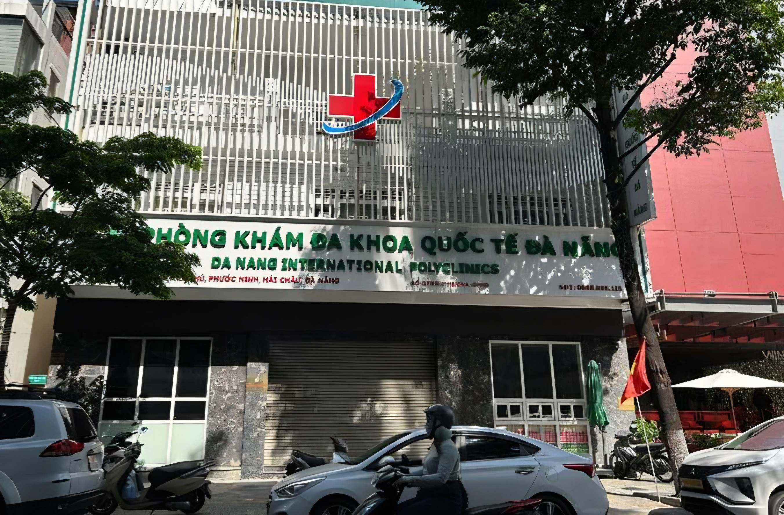 Loạt sai phạm tại phòng khám tuyển bác sĩ rởm chưa học hết lớp 12