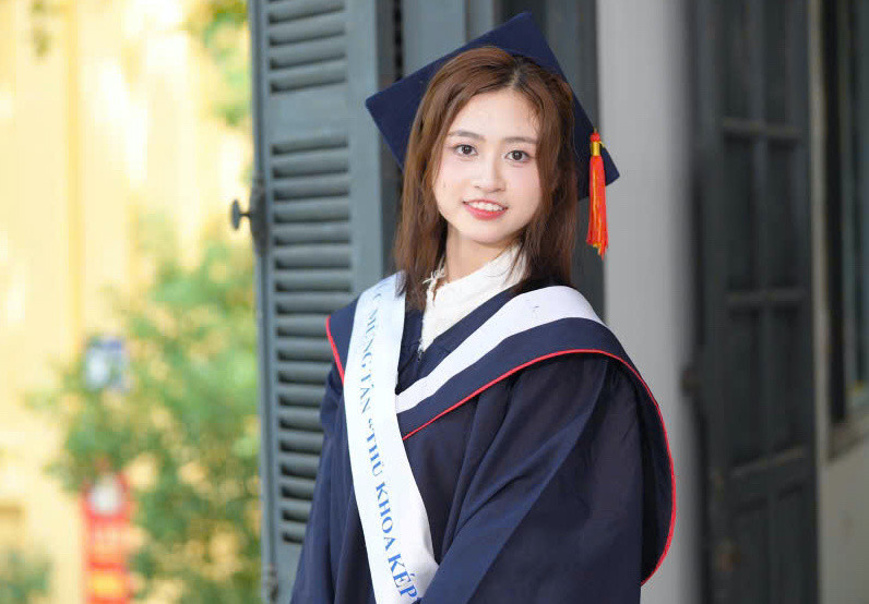 Điều ít biết về nữ thủ khoa kép trường Đại học Dược Hà Nội 