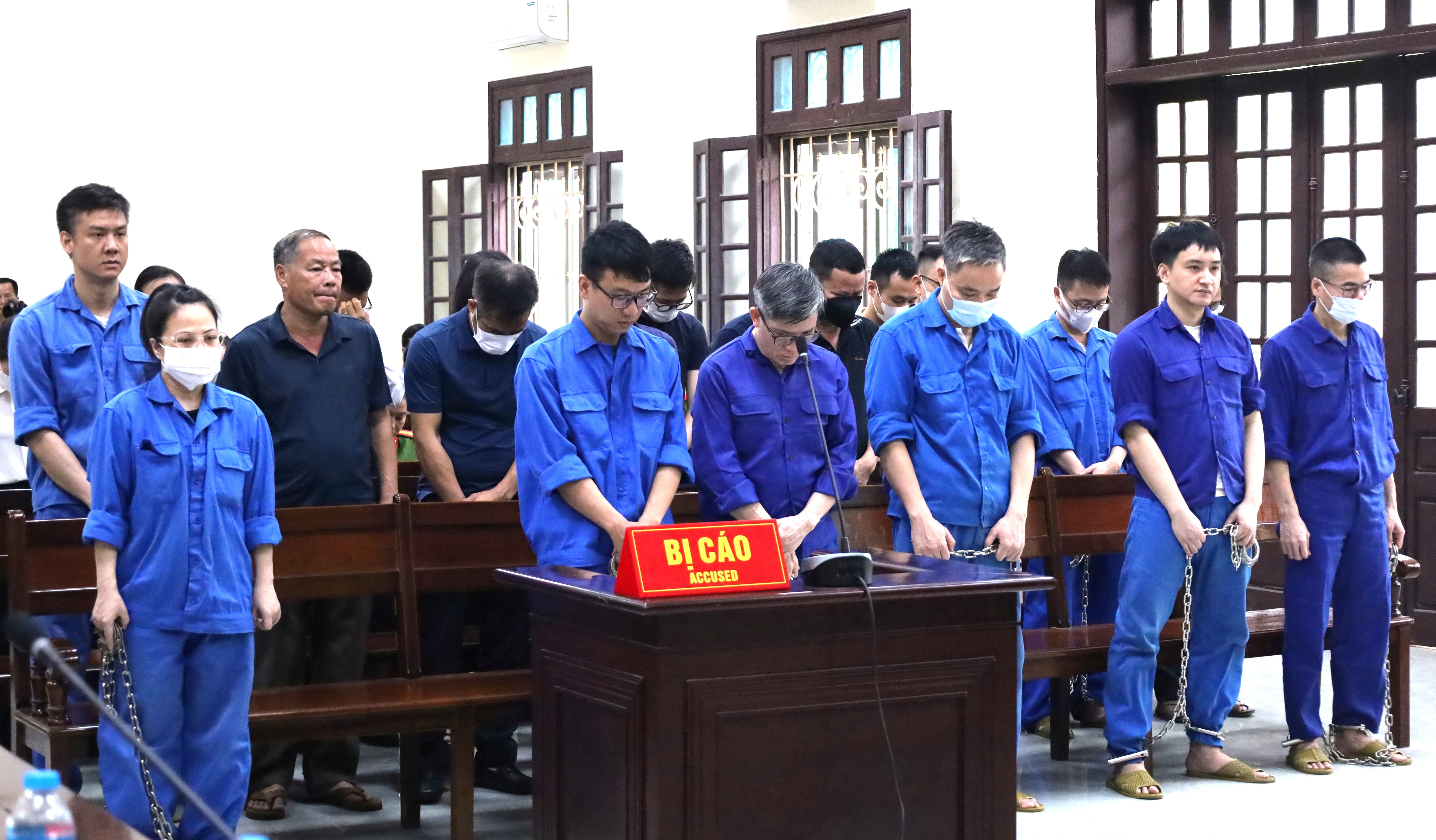 Lý do tòa trả hồ sơ vụ án 14 cựu cán bộ Hải quan Hải Phòng tiếp tay buôn lậu