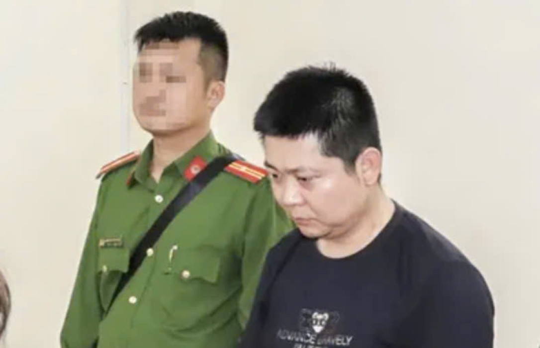 Tạm giam 3 người nước ngoài mở shop bán sừng tê giác, ngà voi ở Nha Trang