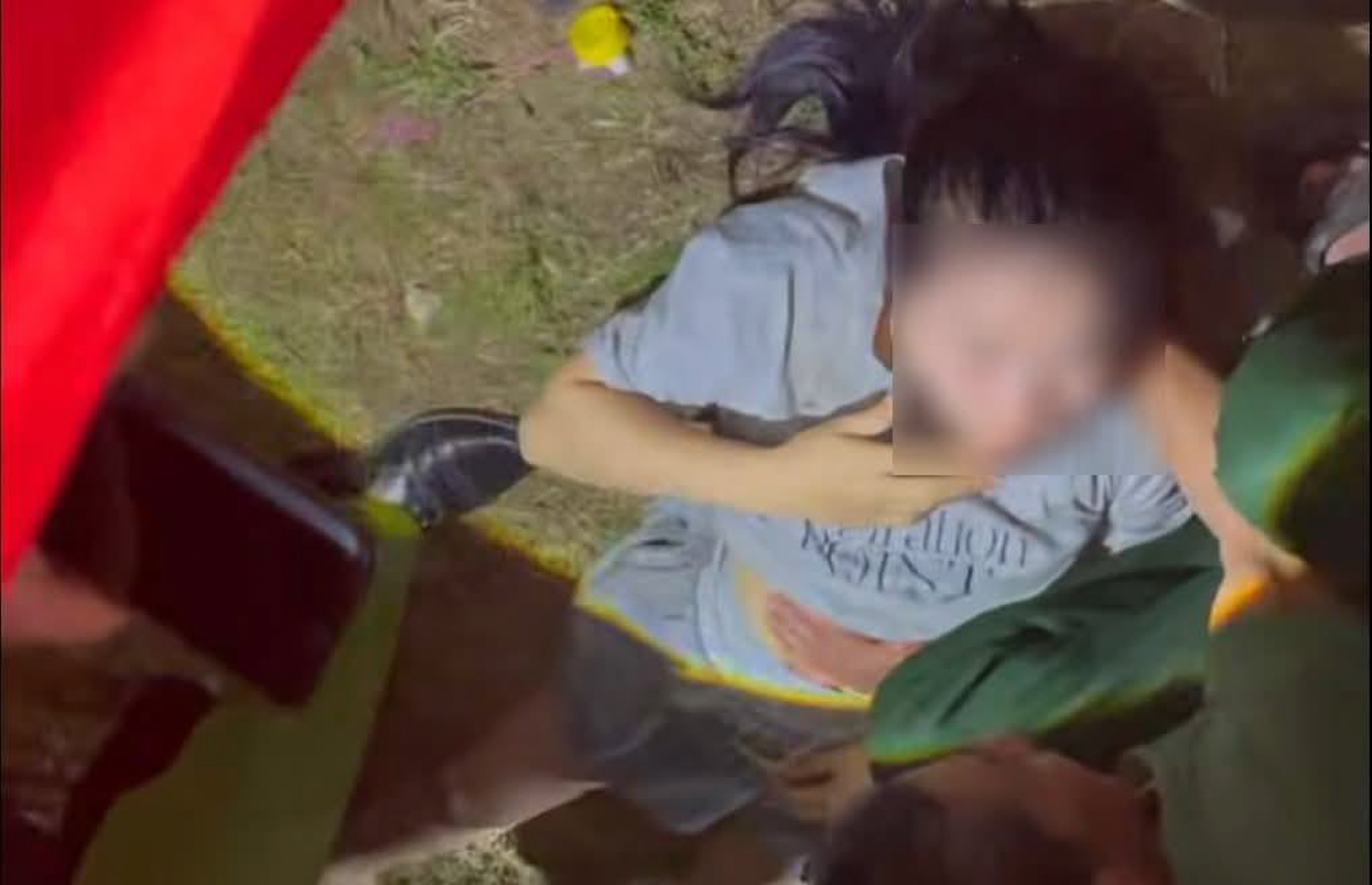 Ô tô lao vào hội diễn văn nghệ khiến 1 trẻ tử vong: Tài xế là phó bí thư xã