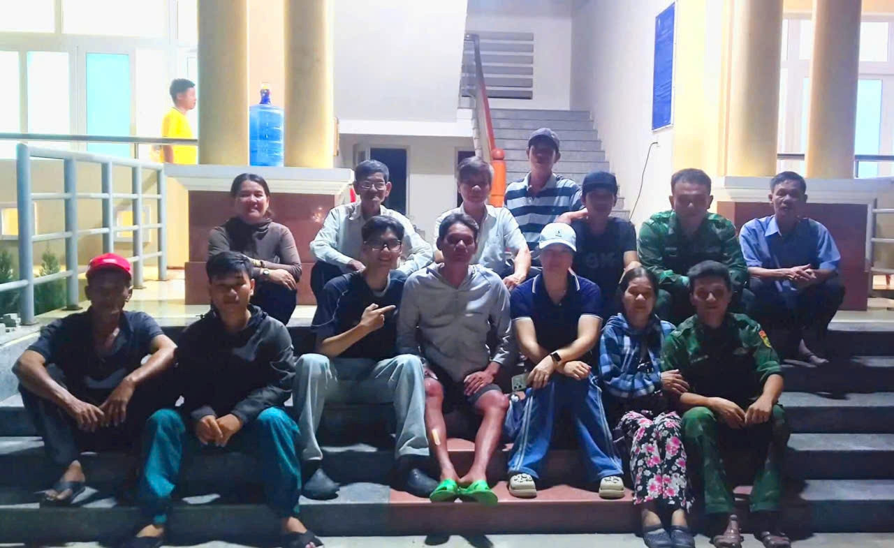 Bị chìm tàu giữa biển khơi và cách một ngư dân Đắk Lắk vượt qua 24 giờ lênh đênh