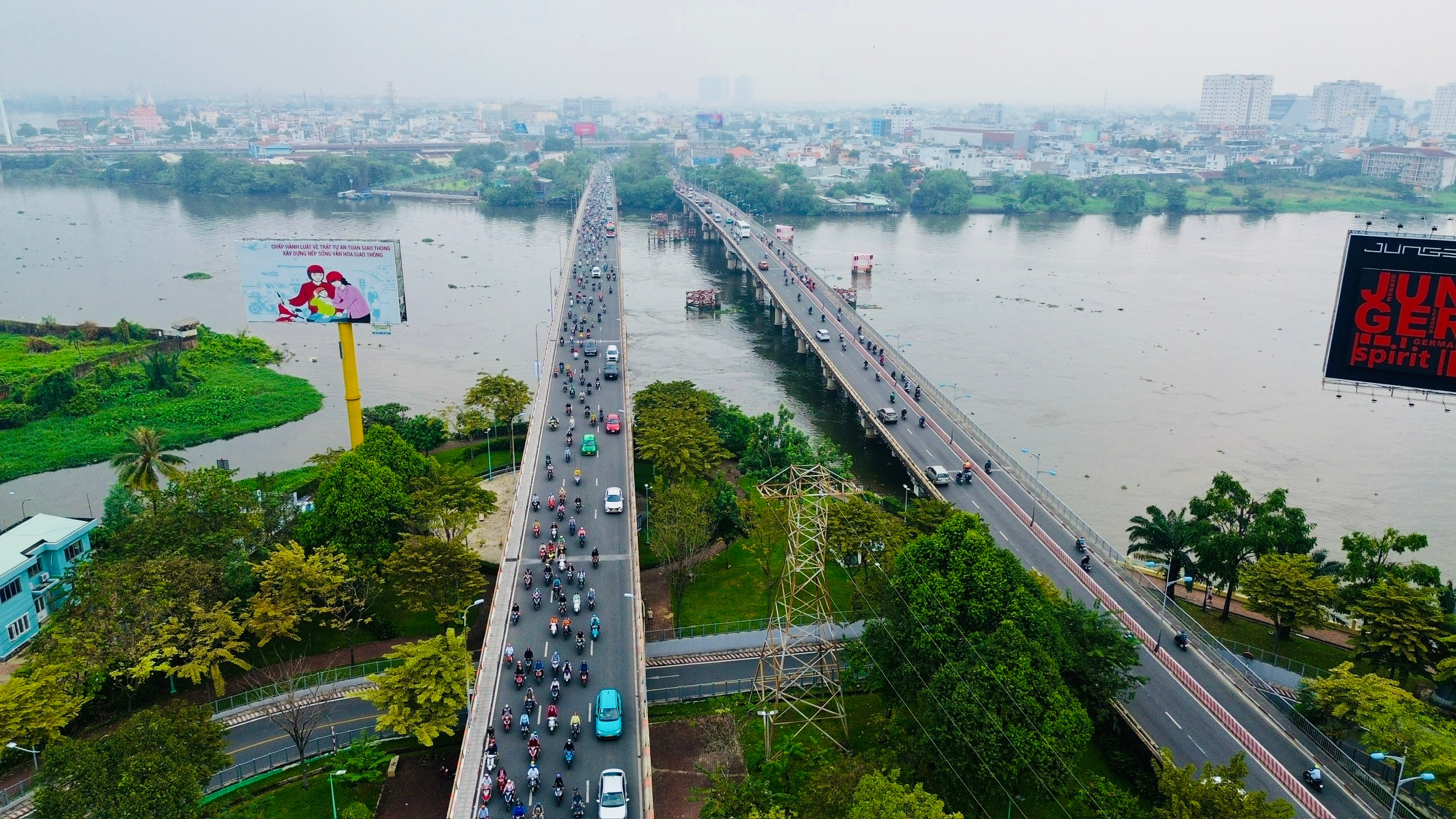 TP.HCM cấm ô tô qua cầu Bình Triệu 1 từ 23/8, lộ trình thay thế ra sao?