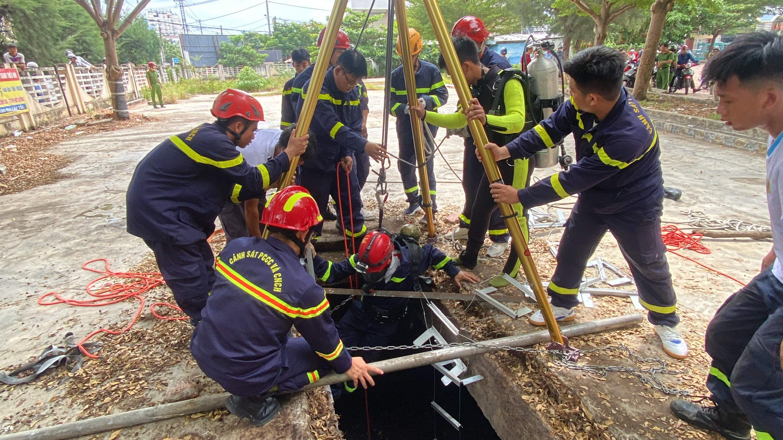 Công nhân tử vong khi thi công hầm cống tại Đắk Lắk