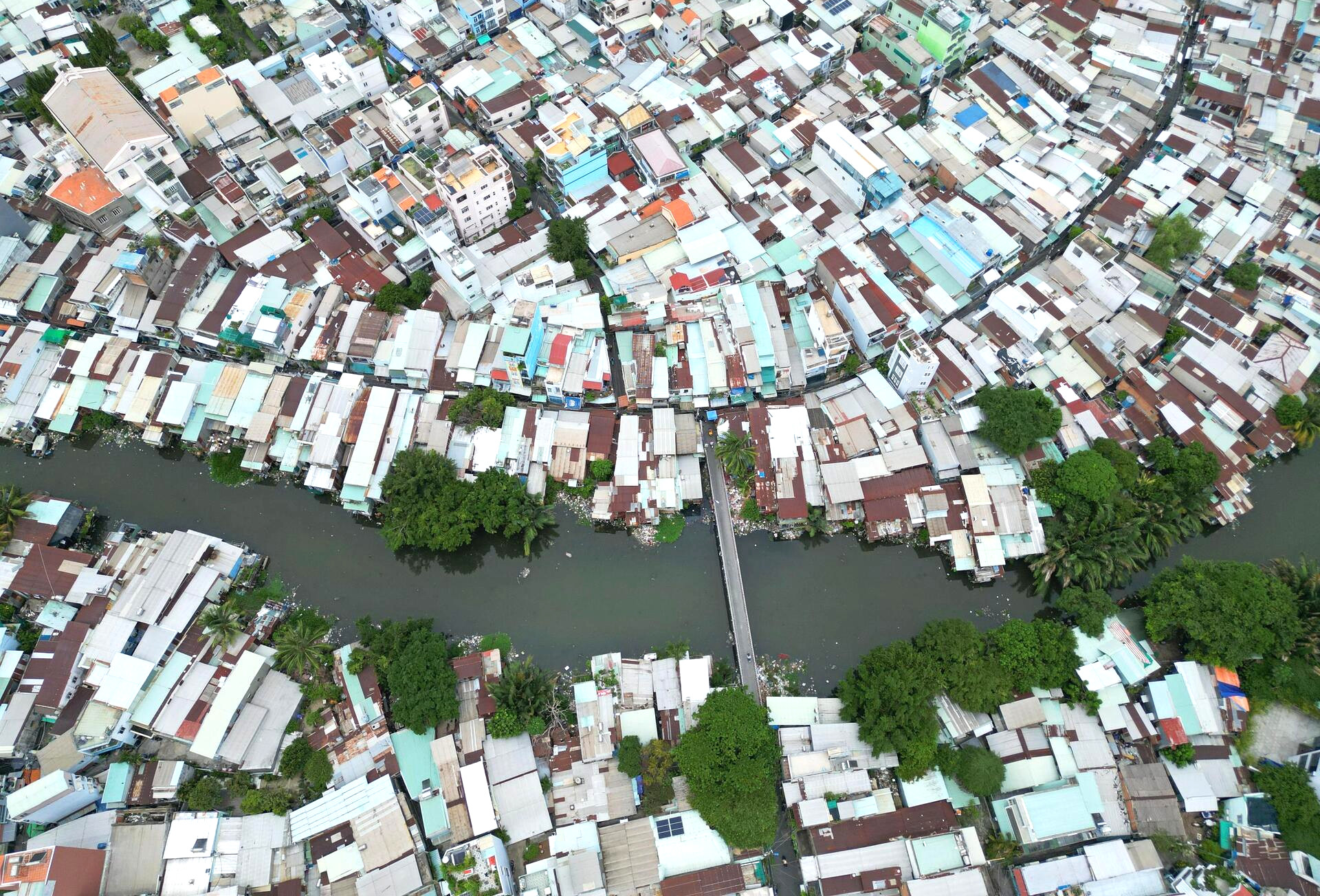 Đồng loạt thi công dự án cải tạo rạch ô nhiễm bậc nhất TP.HCM