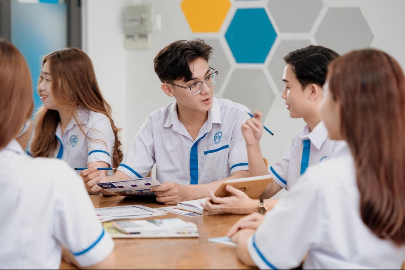 Điểm chuẩn ngành Thương mại điện tử các trường đại học 3 năm gần nhất